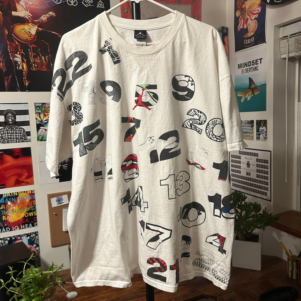 Vintage Jordan T Shirt XXL White All Over Print Graphic Y2K Streetwear Sneakers